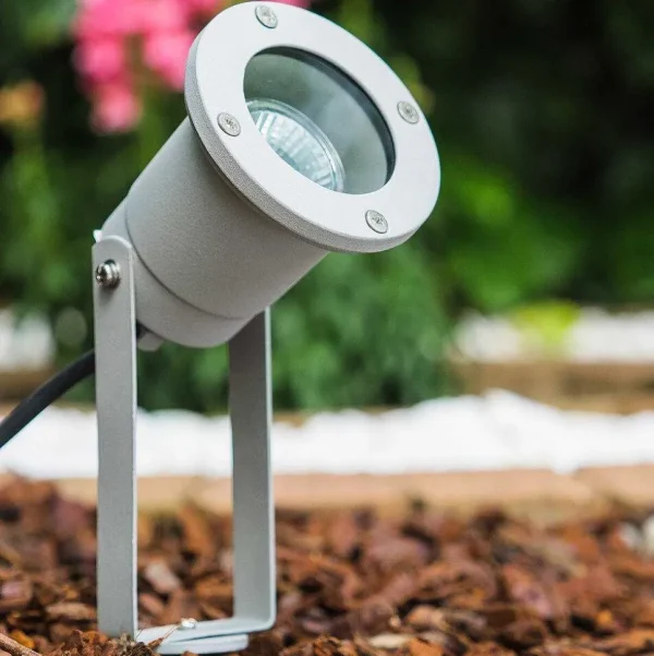 hofstein Balises Lumineuses>Projecteur De Jardin Pilsen Argente, 1 Lumiere