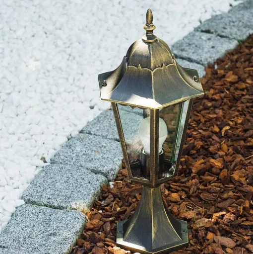 Borne Hongkong Bronze, Or, 1 Lumiere